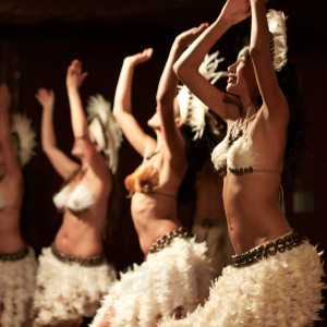 easter-island-dances-chile